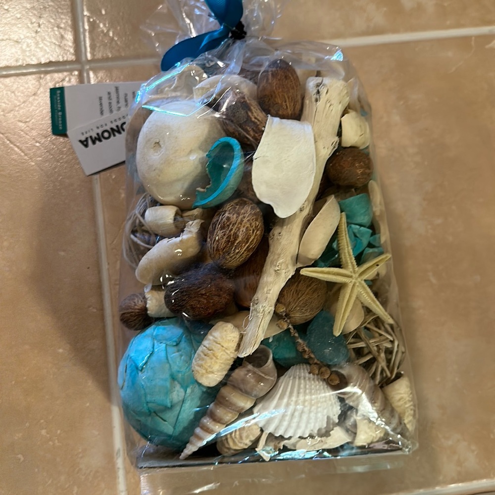 SONOMA DECOR Potpourri.